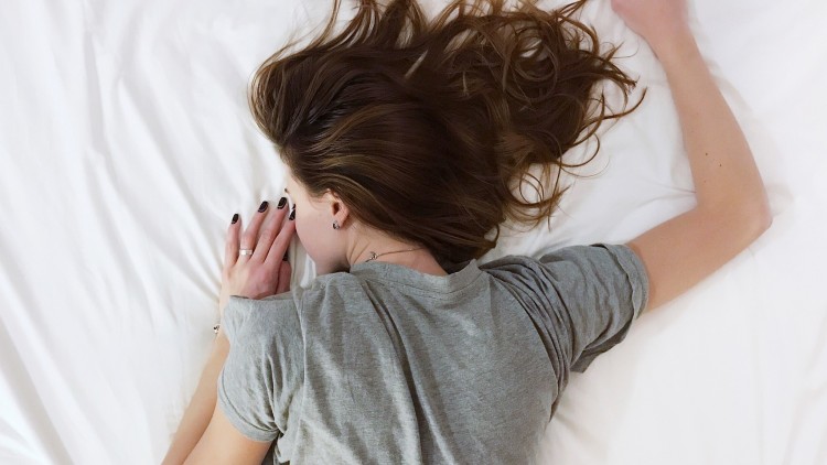 A kevés alvás magas vérnyomáshoz vezethet